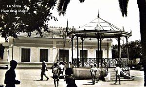 La Senia - Place de la Mairie